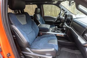 SUPER CLEAN 2023 F-O-R-D F-150 RAP-TOR PRÊT À ÊTRE EXPÉDIÉ - Product Image 5