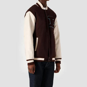 Chaqueta de béisbol personalizada para hombre de lana Letterman Varsity para invierno con logotipo bordado y variedad de mangas de cuero - Product Image 5
