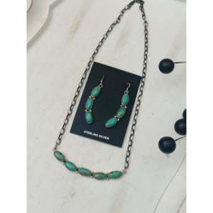 Ensemble collier et boucles d'oreilles Pearline Spencer Kingman en turquoise et argent sterling pour les occasions de cadeaux - Product Image 3