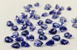 Tanzanite naturelle taille poire 4x6mm facettée - Tanzanite taille poire de qualité supérieure en vrac - Product Image 4