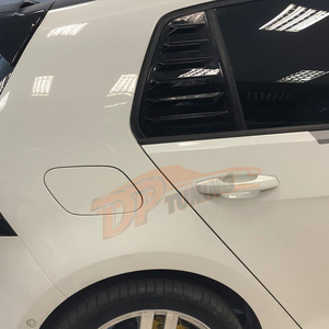 ชุดครอบกระจกหลังแบบมีโลโก้ สำหรับรถยนต์ V.W Golf MK7 และ MK7.5 รุ่น Facelift D Line สีดำเงาแบบเปียโน ผลิตจากพลาสติก ABS คุณภาพสูง - Product Image 3