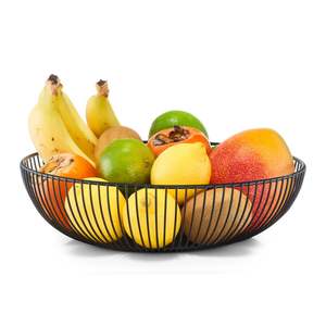 Panier à fruits en métal classique pour la maison, ajoutant chaleur et organisation aux comptoirs de cuisine - Product Image 5