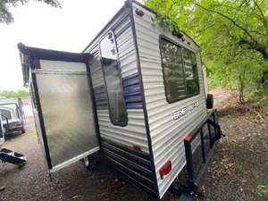 Usado, 2021, F-o-r-e-s-t River Rv Cherokee Grey Wolf 23MK, con equipamiento de alta gama, disponible para la venta - Product Image 3