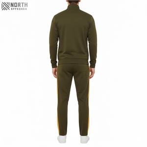 Chándal de jogging coreano de algodón grueso de primera calidad, chándales de invierno informales con logotipo personalizado, conjunto de lujo deportivo para mujer - Product Image 3