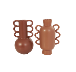 Featuring <b>a</b> smooth shiny gold surface ideal for living rooms bedrooms dining tables or hotel lobbies this elegant flower vase - Product Image 4