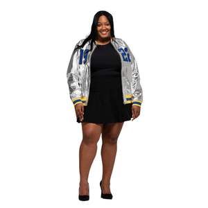 1922 Bomber argento finitura metallizzata con rifiniture in costine oro blu ricamato 1922 Patch Premium Sigma Gamma Rho da Sorority Wear - Product Image 1