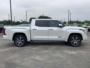รถกระบะไฮบริดขนาดใหญ่ ปี 2023 รุ่น Capstone 4x4 Edition มือสอง - Product Image 1