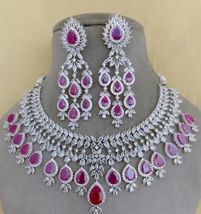 ชุดสร้อยคอเพชร zircon ดีไซเนอร์พร้อมต่างหูชุดเครื่องประดับเงินและหินสีเงินสำหรับงานแต่งงานสำหรับผู้หญิง - Product Image 2