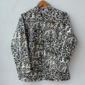 Chaqueta de algodón acolchada vintage hecha a mano Jaipuri Chaqueta de manga larga de algodón vintage - Product Image 1