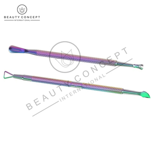 Pousse-ongles à cuticules en acier inoxydable pour enlever les peaux sèches sur mesure par Beauty Concept Eco-Friendly - Product Image 2