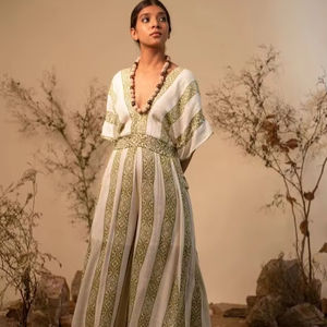 Summer Sexy Trend Classy Ukrainian Embroidered Ruffle Sleeves for Women's Wear Robe ukrainienne Fashion Best Quality Embroidered - Product Image 1