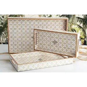 Juego de 3 bandejas de madera de diseño tradicional indio, hechas a mano, multiusos, decorativas, para servir. - Product Image 5