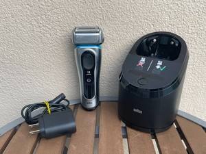 Maquinilla de afeitar eléctrica Braun Series 8 8560cc para hombre, 4 + 1 Elementos de afeitado y precisión - Product Image 6