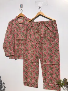 Conjunto de pijama de satén de tres piezas para mujer, traje de novia de viscosa de seda ecológica, regalo de boda, pijama de estilo superior - Product Image 4