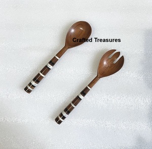 Juego de Cubiertos de madera de acacia respetuosos con el medio ambiente con mango decorativo de resina Juego de Cubiertos de madera más popular Cuchara y tenedor de cena de mesa - Product Image 2