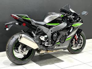 Expédition mondiale Moto ZX-10R 2025 - Product Image 3