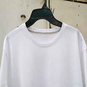Camiseta de poliéster y algodón para hombre de calidad superior, camiseta Unisex duradera para gimnasio deportivo de gran tamaño con hombros caídos al por mayor - Product Image 4