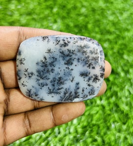 Haute Qualité Taille Personnalisée Dendrite Naturelle Opale Cristal Pierre Blanc Noir Polonais pour Bijoux et Guérison Meilleur Prix - Product Image 5