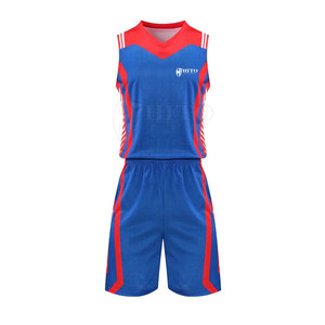 Ensemble d'uniformes de basket-ball personnalisés pour hommes avec tissu respirant et logo de l'équipe Ensemble maillot et short de basket-ball léger - Product Image 1