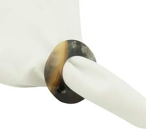 แหวนผ้าเช็ดปากแตรทำด้วยมือธรรมชาติของตกแต่งโต๊ะที่หรูหราสำหรับการรับประทานอาหารและกิจกรรมที่จัดไว้สำหรับงานเลี้ยง - Product Image 1