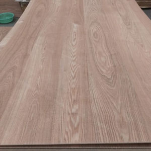 Bois de frêne blanc allemand, bois d'œuvre à bords taillés pour la fabrication de fenêtres et de portes, avec stabilité dimensionnelle et beauté naturelle, vente en gros - Product Image 2