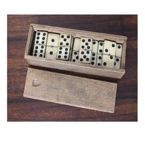 Boîte de jeu de dominos et d'échecs en bois pour jouer en déplacement - Product Image 5