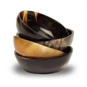 Cuencos de Arte en Cuerno, Vajilla Pulida Ecológica Disponible en Todos los Tamaños para Fiestas - Product Image 1
