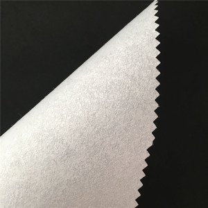 Entoilage <span class=keywords><strong>thermocollant</strong></span> en tissu non tissé de polyester chimiquement lié pour la <span class=keywords><strong>couture</strong></span> de vêtements - Product Image 6