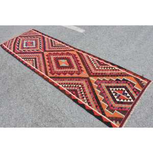 Alfombra de yute Kilim turco Vintage de 3x10 pies, lana de retazos rojo púrpura con respaldo de látex, patrón abstracto para entrada o pasillo - Product Image 4
