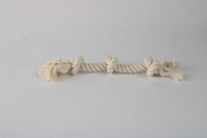 Juguete de cuerda de algodón de tres nudos para perros, promueve el juego interactivo de arrastre, fortalece los dientes y las encías, duradero, ecológico, hecho en Vietnam. - Product Image 2