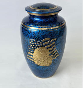 Urne funéraire en laiton de style américain biodégradable de qualité supérieure, gravée, pour cendres humaines, avec fournitures funéraires - Product Image 3