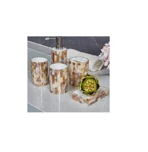 Ensemble de salle de bain moderne en incrustation d'os et produit ménager Ensemble de salle de bain en or avec échantillon gratuit de produit en vente - Product Image 1