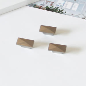 Tirador de perilla de armario de aleación de Zinc rectangular minimalista para dormitorio, armario, cocina, muebles de baño para sala de estar y comedor - Product Image 4