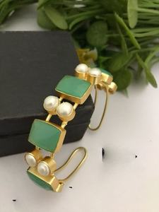 Bracelet ouvert élégant de perle d'eau douce royale Bracelet de perle antique de luxe Bracelet de perle d'eau douce de fusion antique pour des femmes - Product Image 5