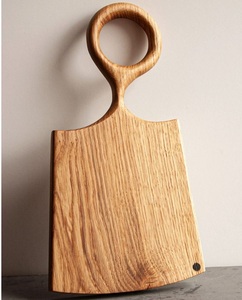 Planche à découper en bois polyvalente, idéale pour servir du fromage et de la charcuterie ou préparer des repas quotidiens à la maison - Product Image 2