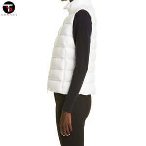 Chaleco acolchado de exterior para mujer de último diseño, chaleco suelto recortado sólido grueso con cremallera, material transpirable de algodón, chaleco de fabricación - Product Image 3