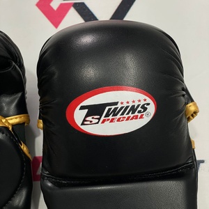 Guantes de Boxeo Personalizados de Medio Dedo para Grappling, Muay Thai, MMA, Negros, OEM ODM, Guantes de Boxeo Deportivos Profesionales para Entrenamiento - Product Image 2