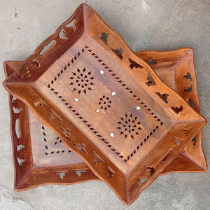 Premium Sheesham Wood Serving Tray Set de dos elegantes bandejas de madera de 15x10 y 13x9 para aperitivos, tazas, vasos y más de la India - Product Image 2