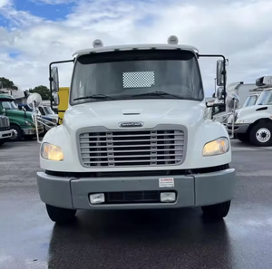 Best!! Heavy Duty Diesel Semi Truck Tractor Head 6x4 Sleeper Cab for Intercity and Long Haul <b>Transport</b> for Bulk <b>Transport</b> - Product Image 1