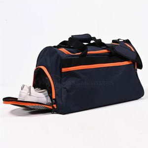 Sacs de voyage en polyester de grande capacité, imperméables, légers, avec fermeture éclair, logo personnalisé, pour le sport et les activités de plein air - Product Image 2