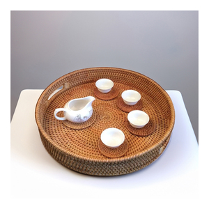 Bandejas redondas de bambú hechas a mano de Vietnam Bandeja de servicio ecológica con elegante patrón de ratán para interiores de hoteles-SR20103 - Product Image 1