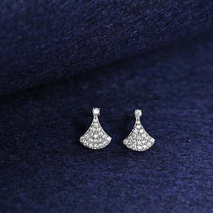 NOVAMART Fine Premium 925 <b>Sterling</b> <b>Silver</b> <b>Stud</b> Earrings with 18K Gold Plating for Zirconia Floral Pattern Women & Girls Wedding - Product Image 2