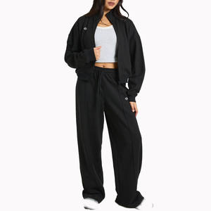 Ensemble de vêtements de sport pour femmes en deux pièces, veste zippée avec pantalon ample, polaire doux, confortable, tenue décontractée pour tous les jours - Product Image 1