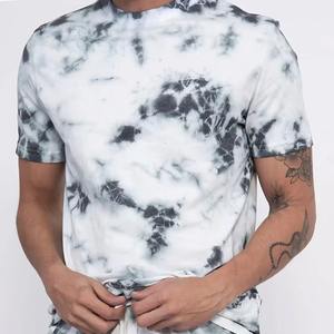 Conjunto de ropa de sublimación de verano Camiseta y pantalones cortos de algodón ligero para hombres de dos piezas para uso diario - Product Image 3