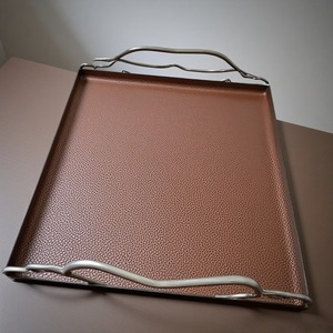 Bandeja de cuero contemporánea con construcción robusta y artesanía de diseño elegante para aplicaciones decorativas y funcionales versátiles - Product Image 4