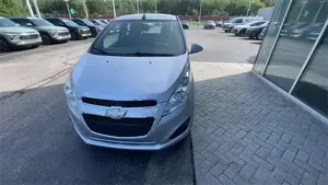 Chevrolet Spark 1LT d'occasion 2014, conduite à gauche, sièges en cuir, transmission automatique, toit ouvrant panoramique - Product Image 5