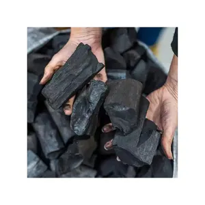 مجموعة من الخشب الصلب ، الفحم الأسود