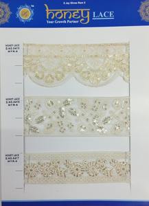 Tela de encaje bordado de lentejuelas de alta densidad personalizada en colores personalizados para ropa de moda y diseño de bolsos de uso especial - Product Image 3