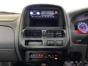 NISSAN NP300 HARDBODY 2.0 2017 D'OCCASION CÔTÉ GAUCHE/CÔTÉ DROIT - Product Image 3