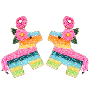 Pendientes llamativos con 100% cuentas de vidrio y bordado detallado diseñados para combinar con trajes festivos con estilo multicolor - Product Image 2